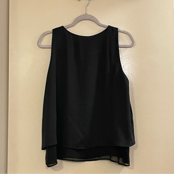 ZARA V-Neck Sleeveless Double Layered Blouse in Black - Picture 2 of 4